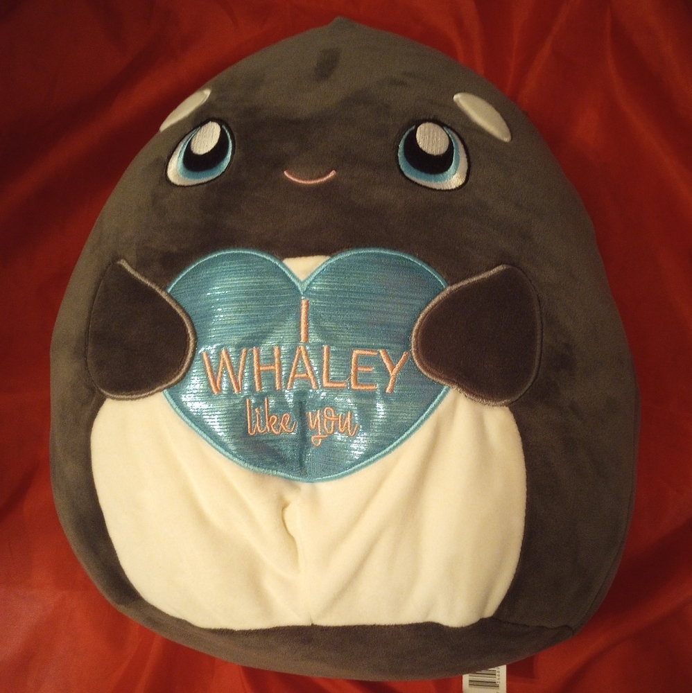 Squishmallows Plush 12" Kai The Grey Orca Whale w/ Blue Heart I Whaley Like You